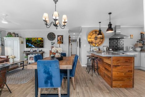 Photo of property in 1 Snapper Street, Baylys Beach, Dargaville, 0377