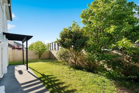 Photo of property in 7 Merlot Way, Te Atatu South, Auckland, 0610