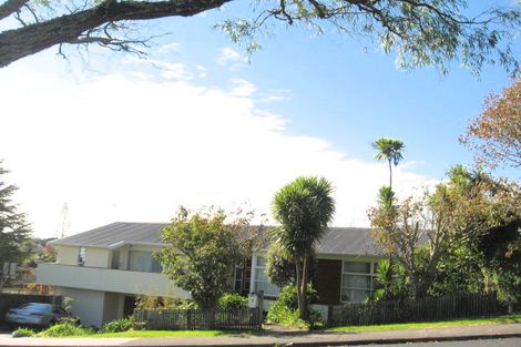 Photo of property in 1/3a Charles Dickens Drive, Mellons Bay, Auckland, 2014