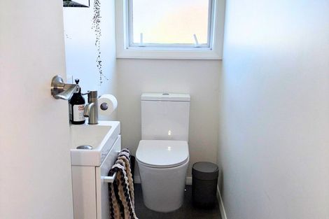 Photo of property in 12 Pikarere Street, Titahi Bay, Porirua, 5022