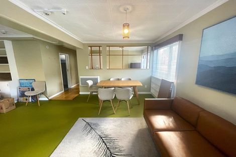 Photo of property in Victoria Court, 4u8 Queen Street, Mount Victoria, Wellington, 6011