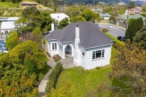 Photo of property in 2 Hinemoa Street, Paraparaumu, 5032