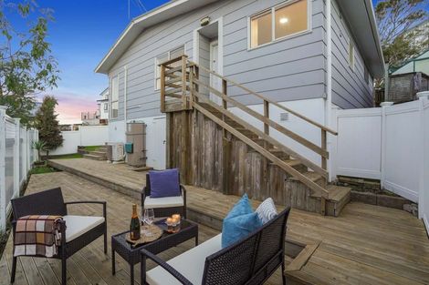 Photo of property in 2/181 Rangatira Road, Beach Haven, Auckland, 0626