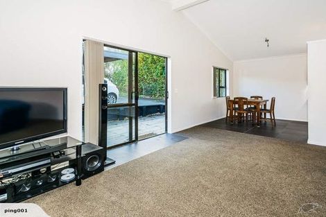 Photo of property in 1/21 Fordham Street, Beach Haven, Auckland, 0626