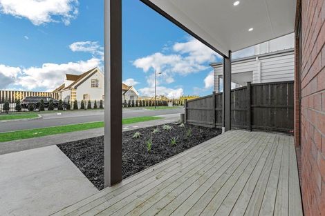 Photo of property in 14 Yellow Pear Lane, Karaka, 2578