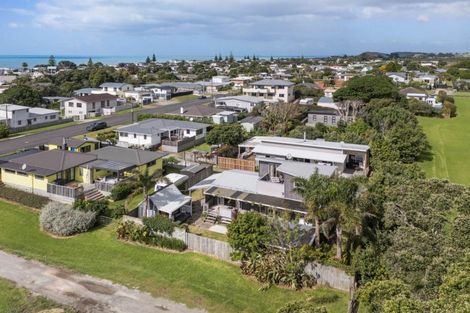 Photo of property in 8b Citrus Avenue, Waihi Beach, 3611