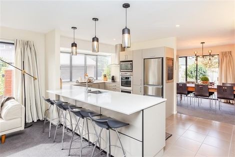 Photo of property in 8 Dorfold Mews, Avonhead, Christchurch, 8042