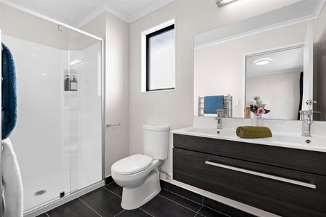 Photo of property in 4 Kotuku Lane, Hobsonville, Auckland, 0616