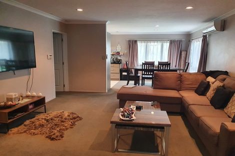 Photo of property in 32a Rimu Street, New Lynn, Auckland, 0600