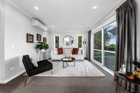 Photo of property in 28a Torkar Road, Clarks Beach, 2122