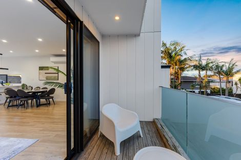 Photo of property in 4/258 Lake Road, Hauraki, Auckland, 0622