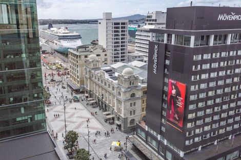 Photo of property in 1/45 Queen Street, Northcote Point, Auckland, 0627