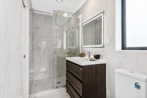 Photo of property in 21 Coroglen Avenue, Birkenhead, Auckland, 0626