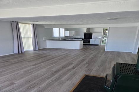 Photo of property in 9 Kerr Grove, Johnsonville, Wellington, 6037