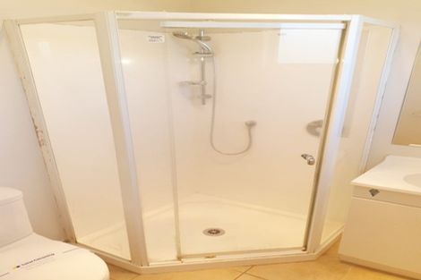Photo of property in 105 Sycamore Drive, Sunnynook, Auckland, 0620