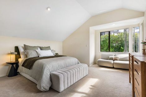 Photo of property in 22 Calypso Place, Rothesay Bay, Auckland, 0630