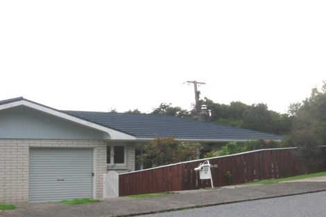 Photo of property in 22 Kakariki Grove, Waikanae, 5036