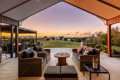 Photo of property in 136 Kopanga Road, Havelock North, 4130