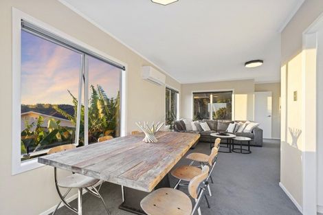 Photo of property in 9 Gillan Place, Bayview, Auckland, 0629