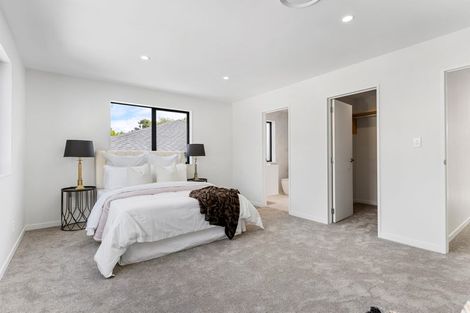 Photo of property in 17b Kathleen Street, Totara Vale, Auckland, 0627