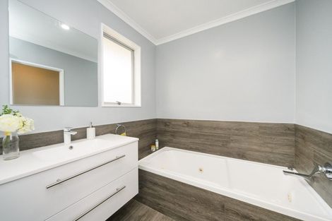 Photo of property in 68 Langley Avenue, Milson, Palmerston North, 4414