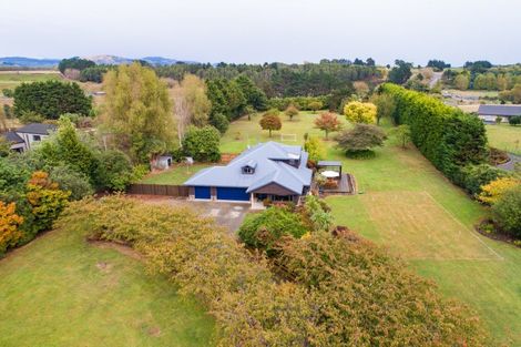 Photo of property in 46 Turitea Road, Fitzherbert, Palmerston North, 4472