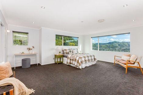 Photo of property in 26 Kilkelly Close, Tawa, Wellington, 5028