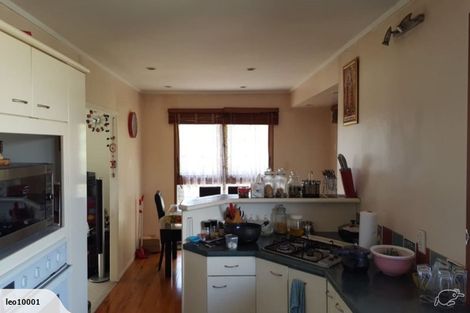 Photo of property in 212 Forrest Hill Road, Forrest Hill, Auckland, 0620