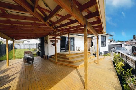 Photo of property in 19 Kiwi Street, Tokoroa, 3420