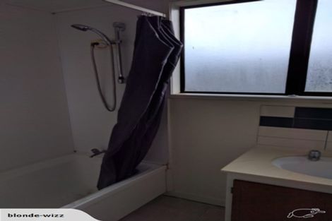 Photo of property in 67 Sunvue Road, Glen Eden, Auckland, 0602