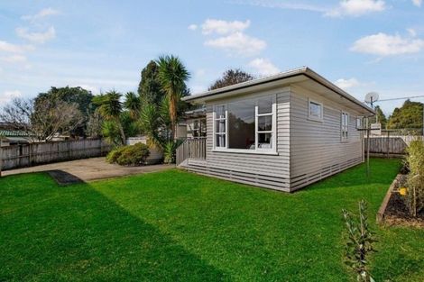 Photo of property in 15a Howden Street, Waiuku, 2123