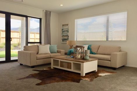 Photo of property in 6 Pheasant Close, Stanmore Bay, Whangaparaoa, 0932