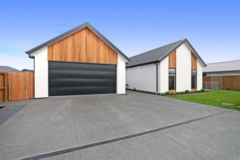 Photo of property in 3 Hunter Lane, Amberley, 7410