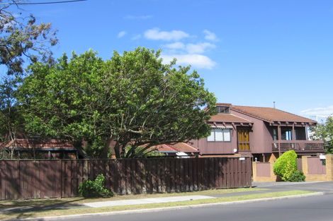Photo of property in 189a East Coast Road, Castor Bay, Auckland, 0620