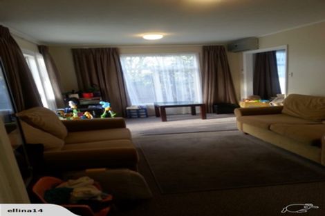 Photo of property in 47 Greenslade Crescent, Northcote, Auckland, 0627