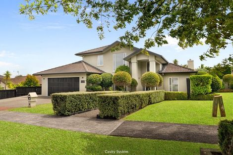 Photo of property in 1 Red Oak Place, Schnapper Rock, Auckland, 0632