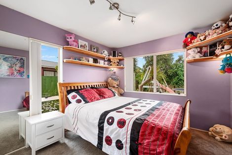 Photo of property in 3 Rifleman Rise, Unsworth Heights, Auckland, 0632