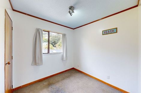 Photo of property in 33 Shirley Street, Karori, Wellington, 6012