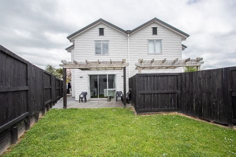 Photo of property in 1u2 Hibiscus Avenue, Hamilton Lake, Hamilton, 3204