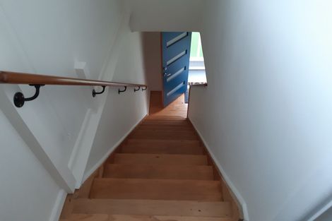 Photo of property in 37 Kowhai Terrace, Saint Martins, Christchurch, 8022