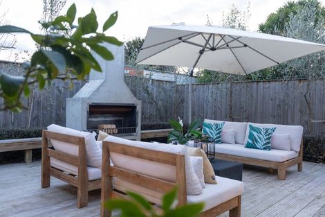 Photo of property in 110a Fitzroy Street, Terrace End, Palmerston North, 4410