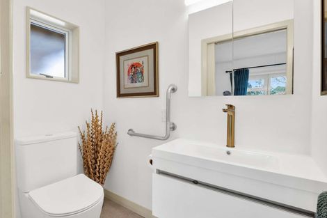 Photo of property in 16 Tregarth Street, Saint Johns Hill, Whanganui, 4501