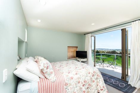 Photo of property in 47 Cumberland Rise, Taradale, Napier, 4112