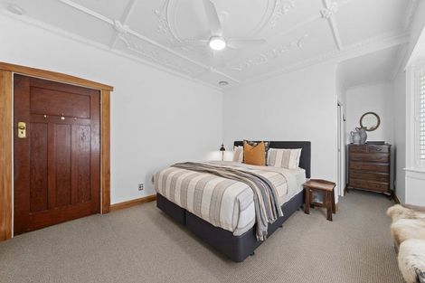 Photo of property in 59 Gilbert Street, New Plymouth, 4310