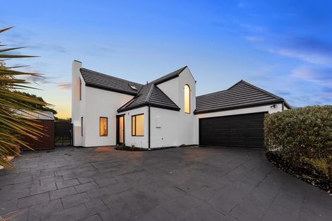Photo of property in 14 Evenwood Place, Waimairi Beach, Christchurch, 8083