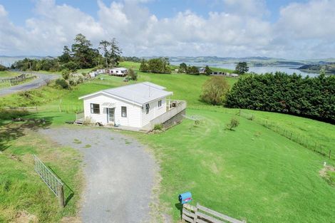 Photo of property in 266 Pahi Road, Pahi, Paparoa, 0571
