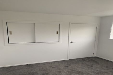 Photo of property in 1/2 Jadewynn Drive, Massey, Auckland, 0614