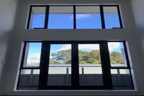 Photo of property in 8b/30 Westward Ho, Glen Eden, Auckland, 0602