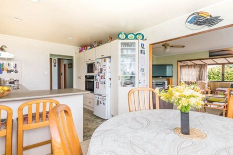 Photo of property in 3 Denyer Place, New Lynn, Auckland, 0600