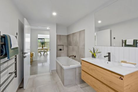 Photo of property in 21 Waterfowl Road, Jacks Point, Queenstown, 9371